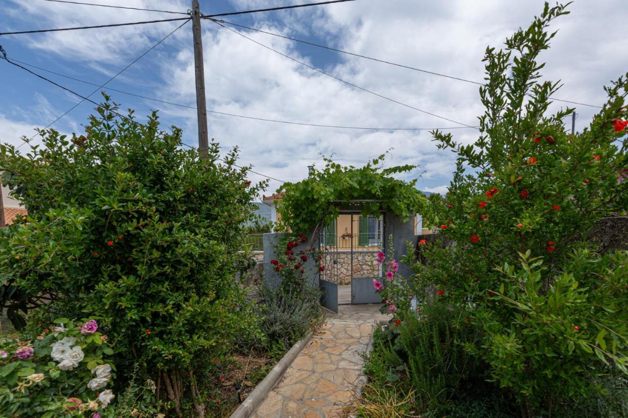 Adonino Residence-The House Of Pomegranates Lakithra Exterior photo